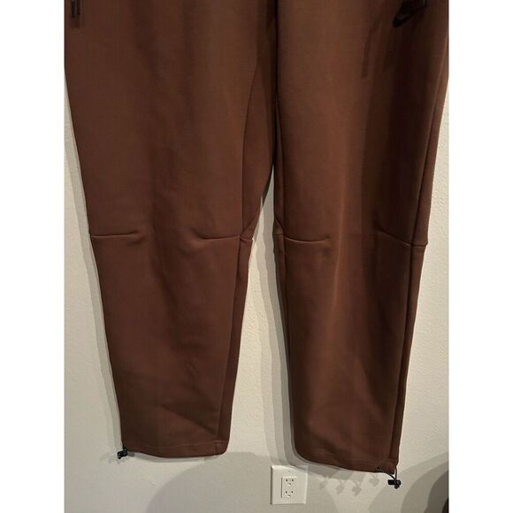 NIKE SPORTSWEAR TECH FLEECE MENs Large BUNGEE PANTS JOGGERS Brown DQ4312 - Picture 5 of 9